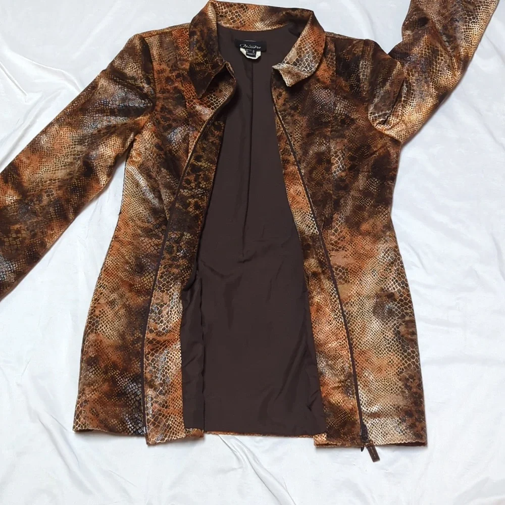 NueVa Reptile Snake Print Full Zip Long Line Lightweight Shimmer Jacket HAS HOLE - Picture 6 of 10
